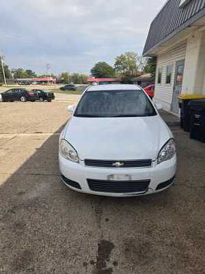 2011 Chevrolet Impala, $1995. Photo 4