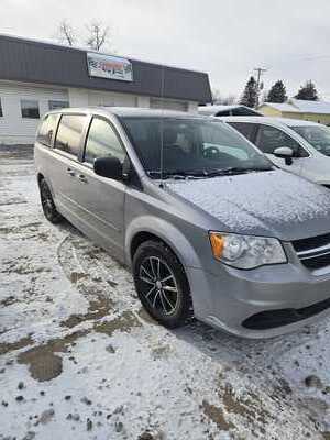 2017 Dodge Caravan, Grand, $5995. Photo 8