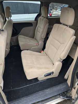 2016 Dodge Caravan, Grand, $3490. Photo 6