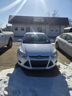 2014 Ford Focus, $6990. Photo 4