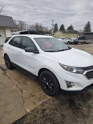 2018 Chevrolet Equinox, $9995. Photo 3