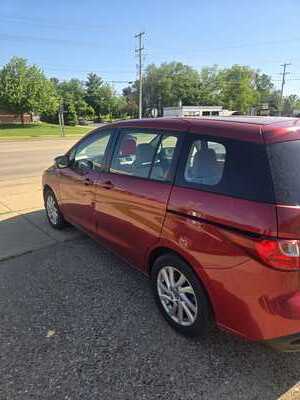 2013 Mazda Mazda5, $3500. Photo 6
