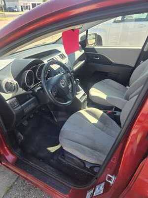 2013 Mazda Mazda5, $3500. Photo 8