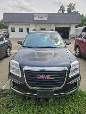 2016 GMC Terrain, $7990. Photo 2