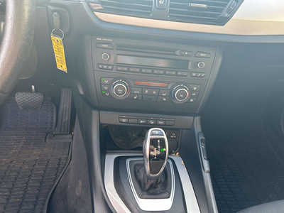 2015 BMW X1, $9999. Photo 8