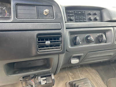 1992 Ford F450-8000, $4975. Photo 6