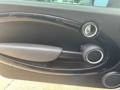 2009 MINI Cooper, $5595. Photo 9