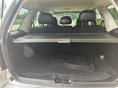2005 Ford Escape, $4695. Photo 5