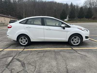 2018 Ford Fiesta, $8500. Photo 3