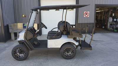 2025 E-z-go EXPRESS 4, $13975. Photo 1