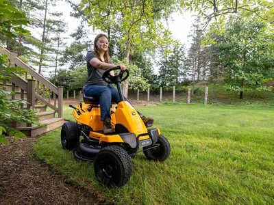 2026 Cub Cadet CC30 30 in. Briggs &, $2195. Photo 10