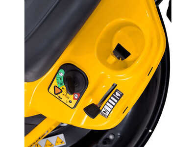 2026 Cub Cadet CC30 30 in. Briggs &, $2195. Photo 8