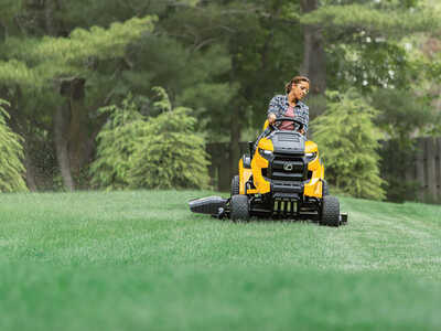 2026 Cub Cadet XT1 LT50 50 in. Kohl, $3195. Photo 9