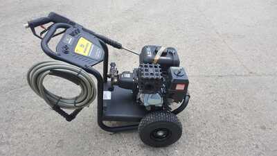 0 Hustler Turf Equipme HH3535, $599. Photo 3