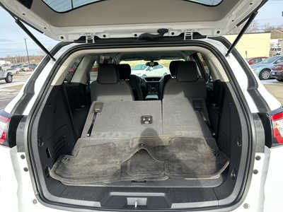 2017 Chevrolet Traverse, $14599. Photo 12
