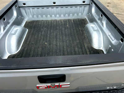 2016 GMC 1500 Crew Cab, $15900. Photo 8