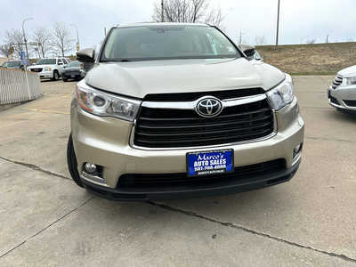 2015 Toyota Highlander, $15900. Photo 6