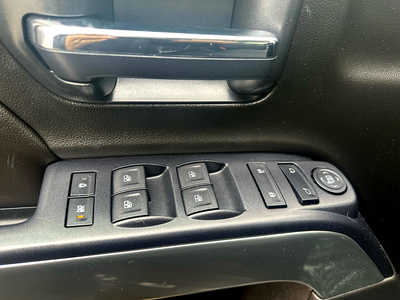 2015 Chevrolet 2500 Crew Cab, $34900. Photo 11