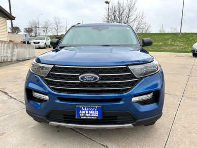 2022 Ford Explorer, $25900. Photo 2