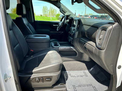 2020 Chevrolet 1500 Crew Cab, $31900. Photo 10
