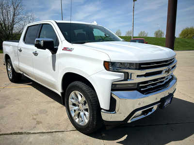 2020 Chevrolet 1500 Crew Cab, $31900. Photo 3