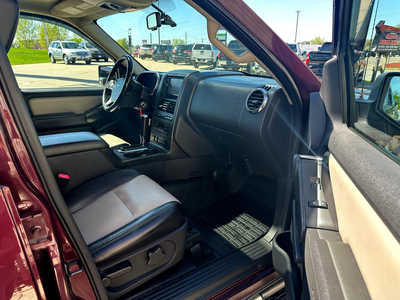 2007 Ford Explorer, $9900. Photo 11
