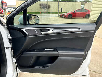 2018 Ford Fusion, $13900. Photo 9