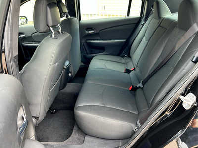 2012 Chrysler 200, $8900. Photo 12