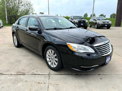 2012 Chrysler 200, $8900. Photo 3