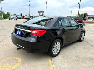 2012 Chrysler 200, $8900. Photo 7