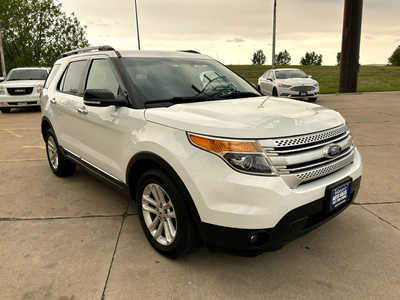 2015 Ford Explorer, $0. Photo 3
