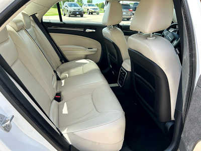 2016 Chrysler 300, $16900. Photo 11