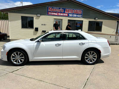2016 Chrysler 300, $16900. Photo 4