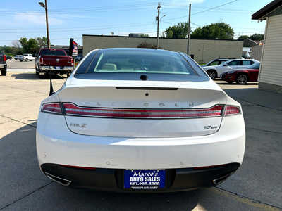 2013 Lincoln MKZ, $9900. Photo 4