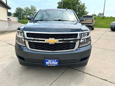 2019 Chevrolet Tahoe, $25900. Photo 2
