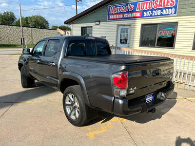 2016 Toyota Tacoma, $23900. Photo 5