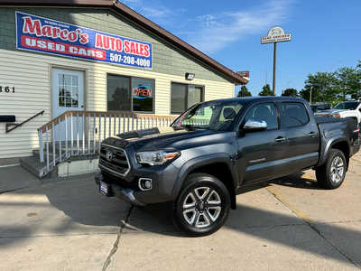 2016 Toyota Tacoma, $23900. Photo 1