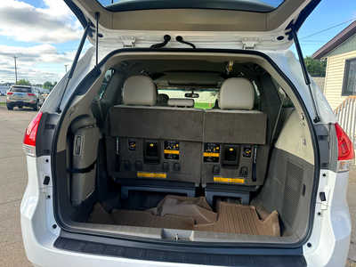2013 Toyota Sienna, $0. Photo 10