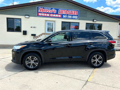 2018 Toyota Highlander, $0. Photo 3