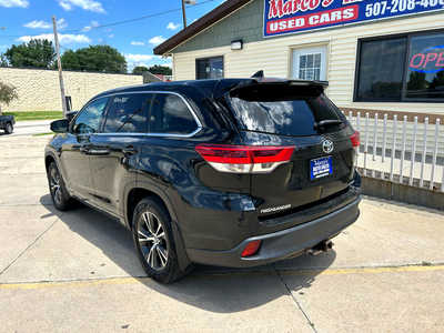 2018 Toyota Highlander, $0. Photo 4