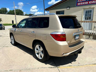 2010 Toyota Highlander, $13900. Photo 5