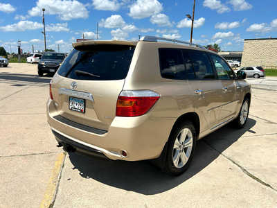 2010 Toyota Highlander, $13900. Photo 7