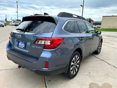 2016 Subaru Outback, $13900. Photo 5
