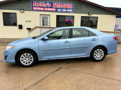 2014 Toyota Camry, $0. Photo 3