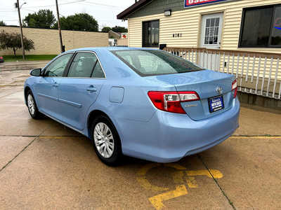 2014 Toyota Camry, $0. Photo 4