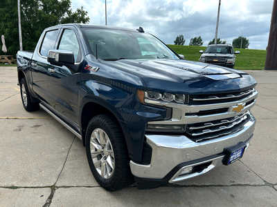 2019 Chevrolet 1500 Crew Cab, $30900. Photo 2