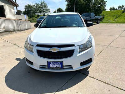 2014 Chevrolet Cruze, $9900. Photo 2