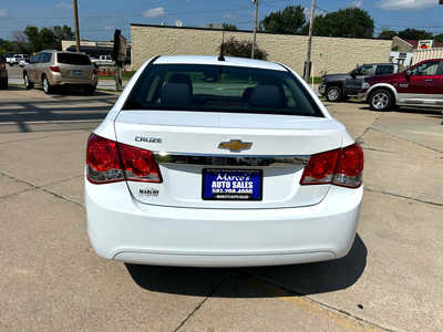 2014 Chevrolet Cruze, $9900. Photo 6