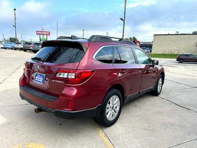 2016 Subaru Outback, $0. Photo 5
