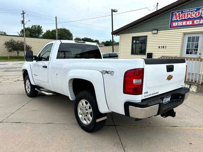 2011 Chevrolet 2500 Reg Cab, $12900. Photo 5